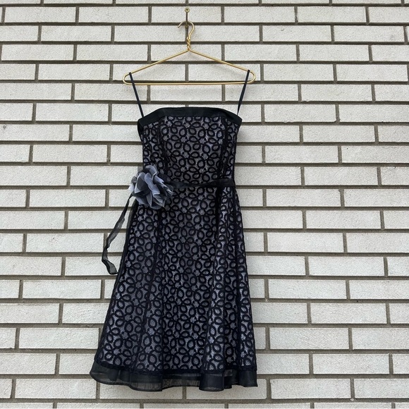 White House Black Market Dresses & Skirts - NWT WHBM Strapless Lace Overlay Dress Black Floral Tulle Belt Size 4 Whimsigoth